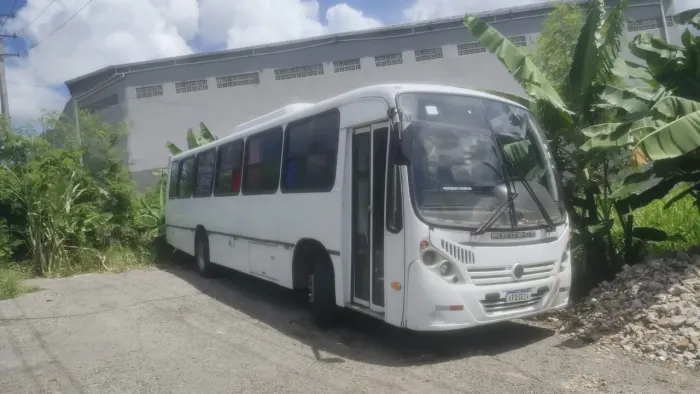 Onibus mercedez benz 2010