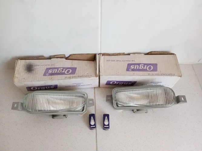 Farol de milha Ford Escort 