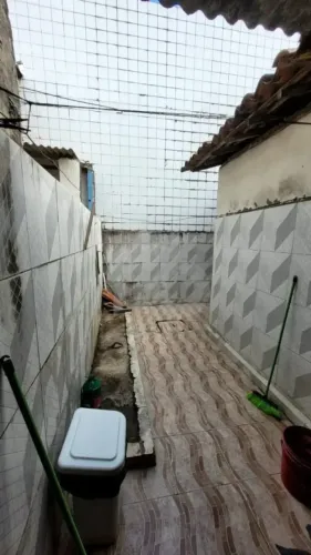 Casa de 180m² no Bairro Bugio com 3 Quartos, Garagem e Varanda - Aracaju/SE