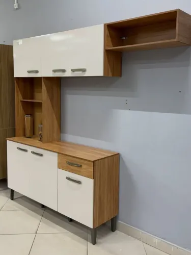 Armário de cozinha completo 