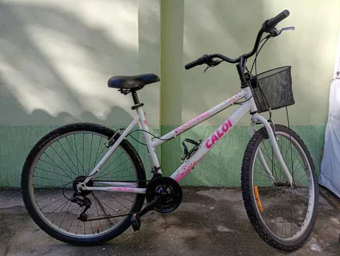 Bicicleta Caloi Ceci feminina aro 26