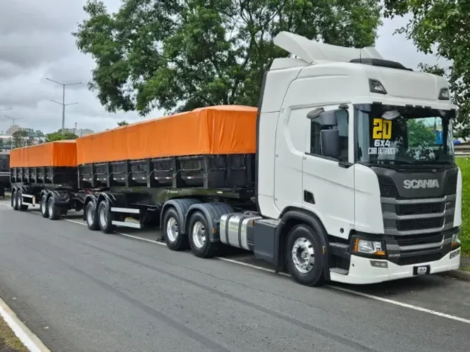Scania R540 6x4 bug Leve Mola Ano 2020 aut RETARDER + Rodocaçamba Noma 2019 35m³sem pneus