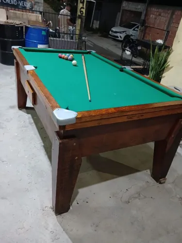 VENDO MESA DE SINUCA DE MÁRMORE ?