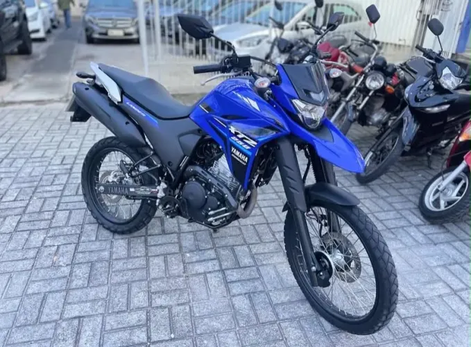 VENDO XTZ 250 LANDER - 2024