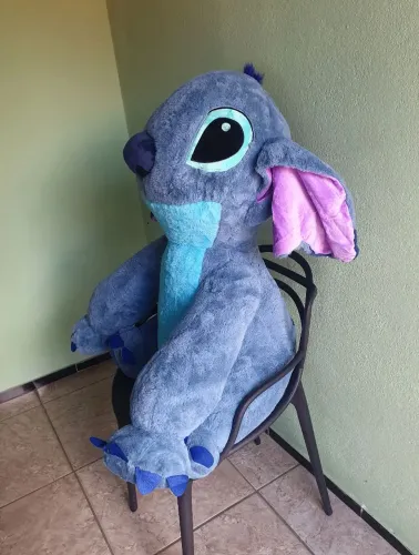 Pelúcia Stitch Gigante 75cm (sentado) 60cm de largura (nos braço)