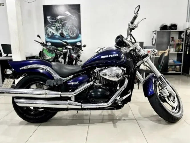 Vendo Moto Suzuki Boulevard 800