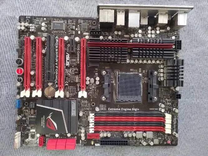 Kit Placa mãe Asus Crosshair V Formula + AMD FX-8120 Black Edition: A Lenda Renascida - A