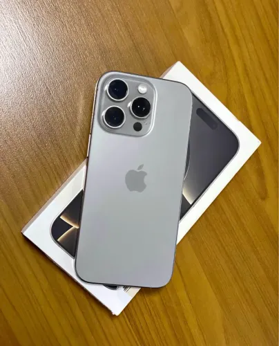 iPhone 16 pro 128gb natural