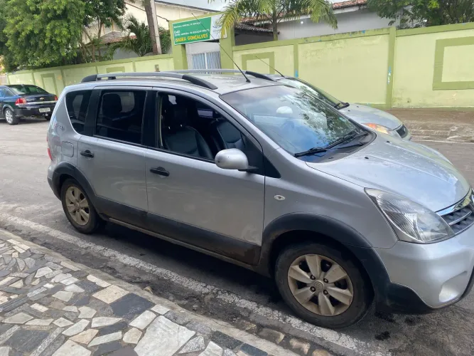 Nissan Livina X-gear Sl/X-gear 1.8 Flex F. Aut. 2013