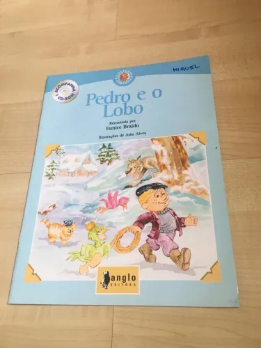 Livro Pedro e o Lobo com CD