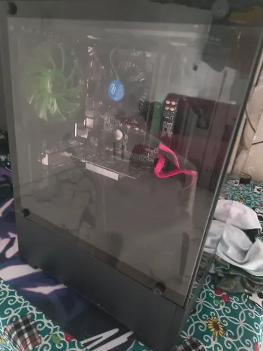 vendo PC pra jogar algums jogos e para estudos