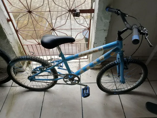 Bicicleta aro 14 pra criança