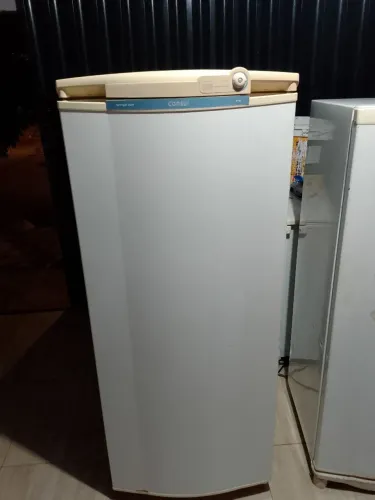 Vendo geladeira marca Consul 220