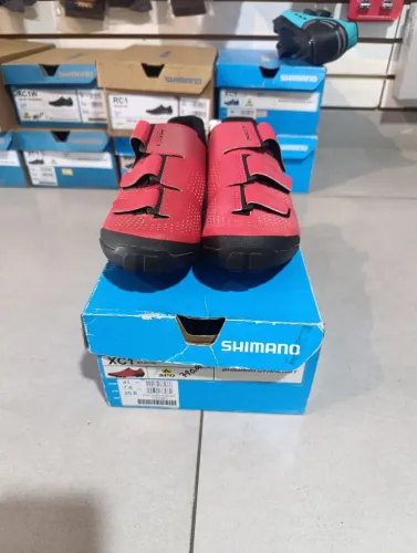 Sapatilha Shimano xc1 39 Br (41euro)