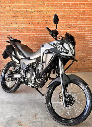 HONDA SAHARA 300