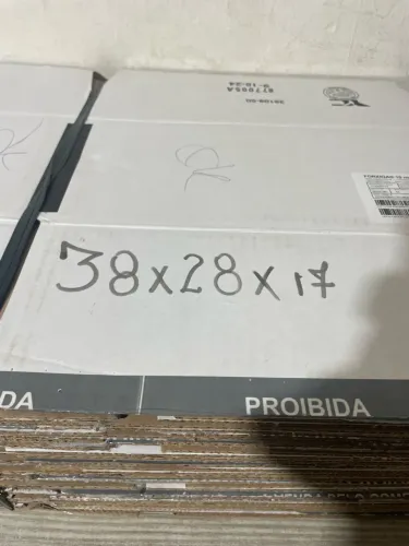 Lote de 100 caixas de papelão 38x28x17