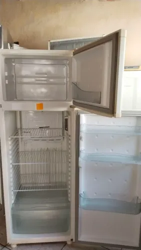 Vendo geladeira consul