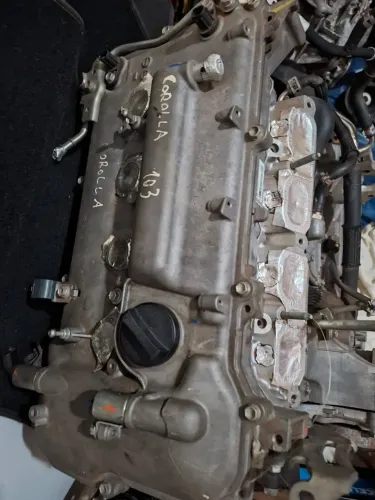 Vende se motores ler o anúncio