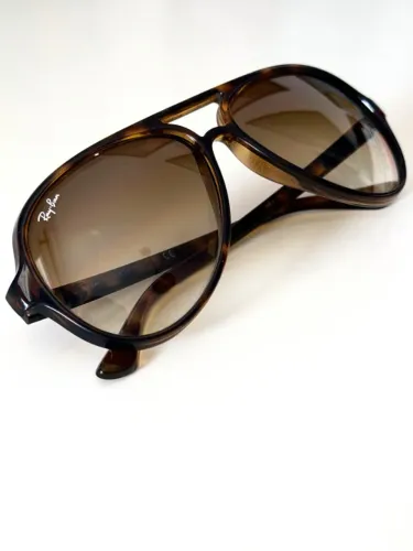 Óculos Ray Ban aviador moderno RB4376