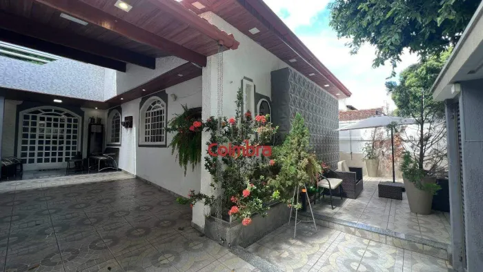 Casa mobiliada na Ilha dos Araújos, parte alta.