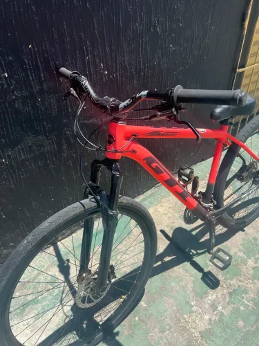 Bicicleta GTI aro 29 (Freio a óleo)
