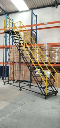 Escada plataforma ferro