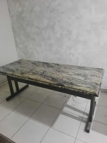 Mesa de Granito Italiano