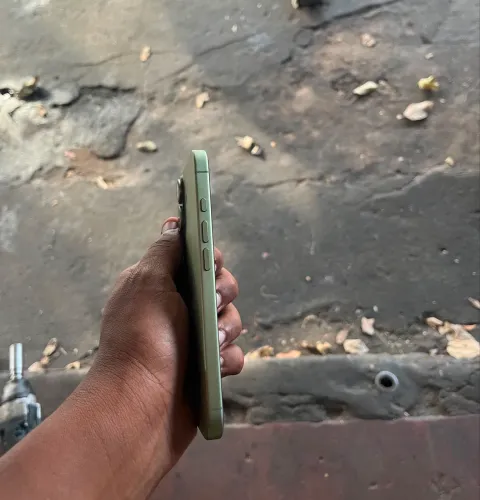 iPhone 17 