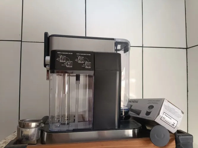 Cafeteira espresso Momdial nova.