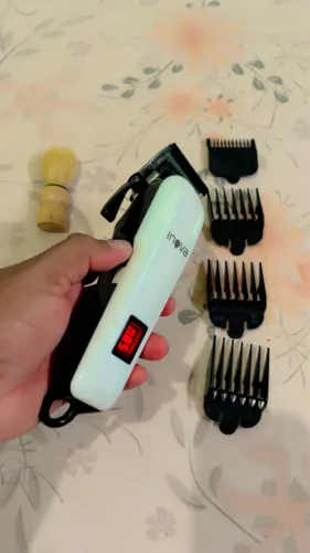 Vendo esta máquina de corta cabelo marca inova semi nova