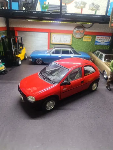 Miniatura Corsa 1:24 Califórnia classics 