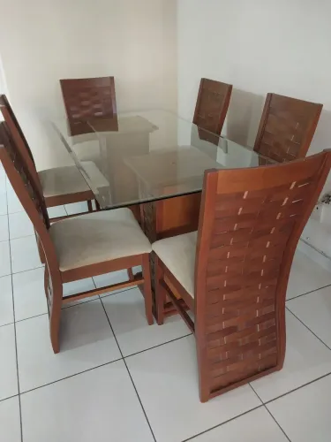 Mesa de jantar, 1,60m×0,90cm, 6 cadeiras, madeira nobre,tampo de vidro,  2 torres de apoio