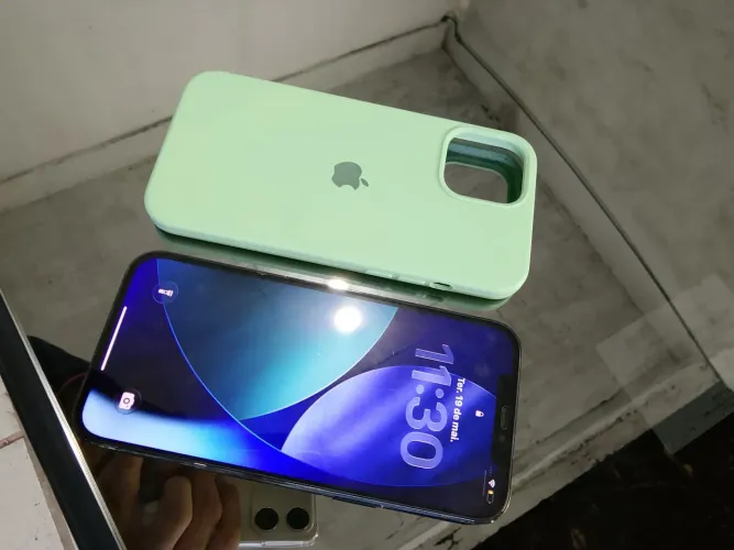 Iphone 12 pro Max *14