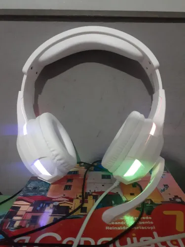 Headset Gamer Branco RGB Over-Ear com Fio