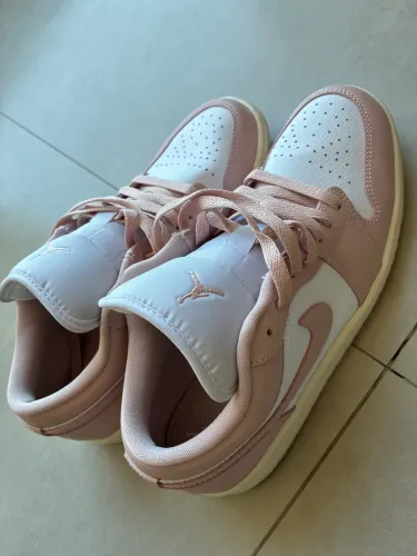Tênis Air Jordan 1 low tamanho 40