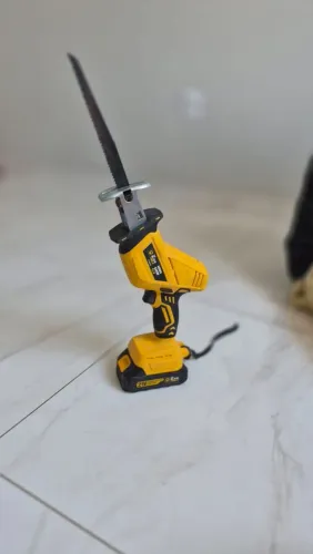 Serra sabre 21v blacktools