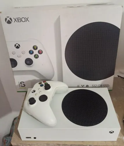 Xbox Series S - Troca ou venda na descrição
