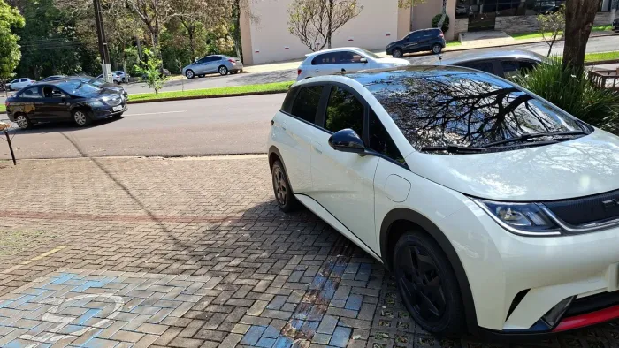 BYD Dolphin EV (Elétrico) 2026