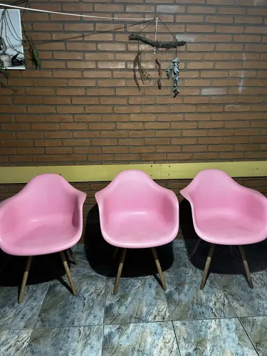 Cadeiras rosa 