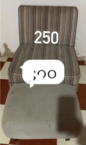 Vendo poltrona e pulff em perfeito estado 250