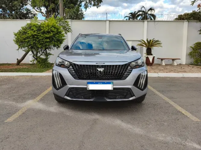 Peugeot 2008 Allure 1.0 Turbo Flex 5P Aut. 2025
