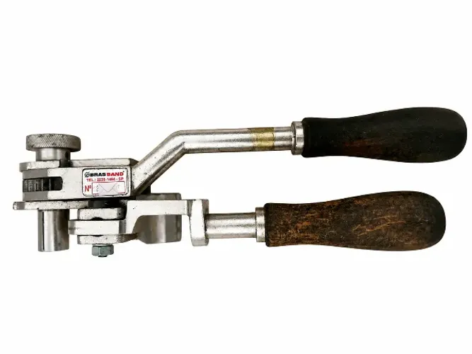 Ferramenta para cintar com catraca Brasband