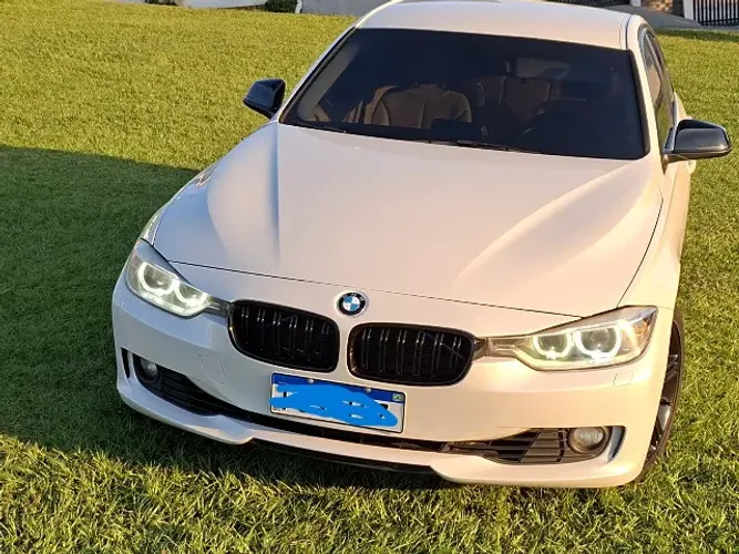 BMW 320I A 2.0 Turbo/activeflex 16V 184cv 4P 2014
