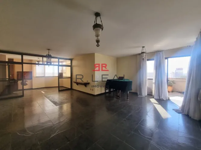Apartamento no Residencial Versailles