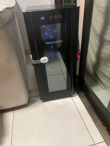 Adega Brastemp 12 garrafas