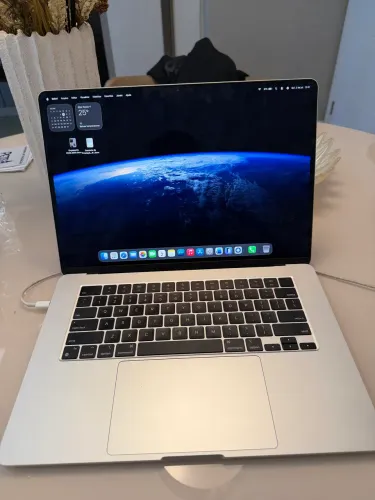 MacBook Air 15 Polegadas M2