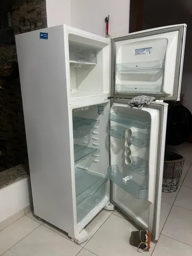 GELADEIRA ELETROLUX