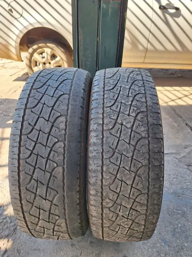 Pneus 225 60 17 Pirelli Scorpions (meia-vida)