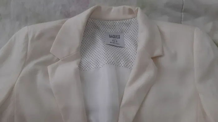 Blazer Feminino Bluesteel Tamanho M Cor creme novo