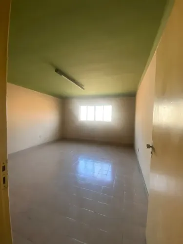 vendo casa com primeiro andar na porta grossa